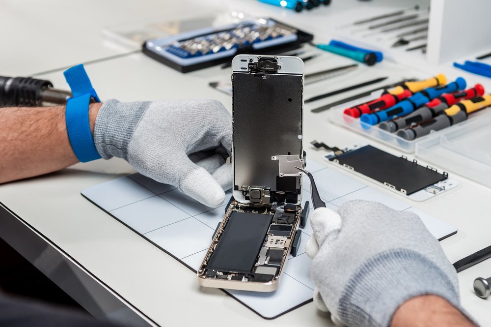 Common Cell Phone Repairs: What Should You Expect?